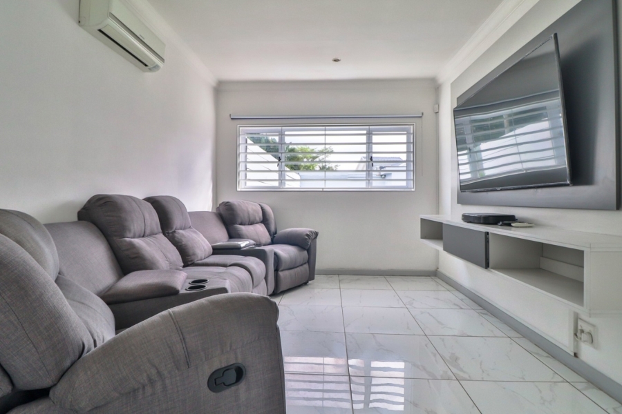 3 Bedroom Property for Sale in Baysville Eastern Cape